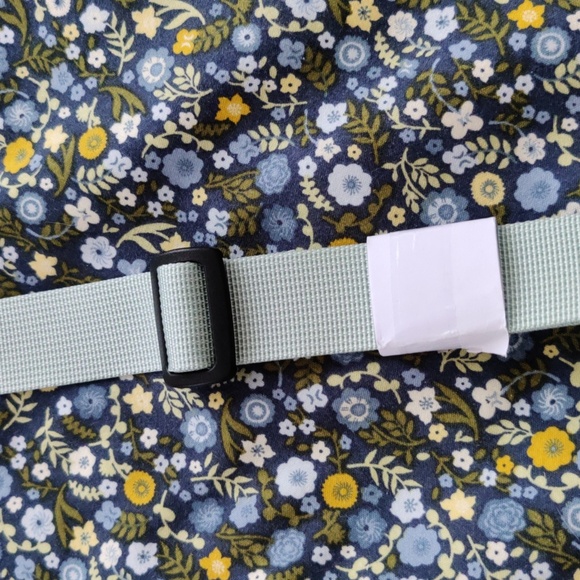 NWT Kavu Delray Beach Cool Aqua crossbody bag - Picture 11 of 13